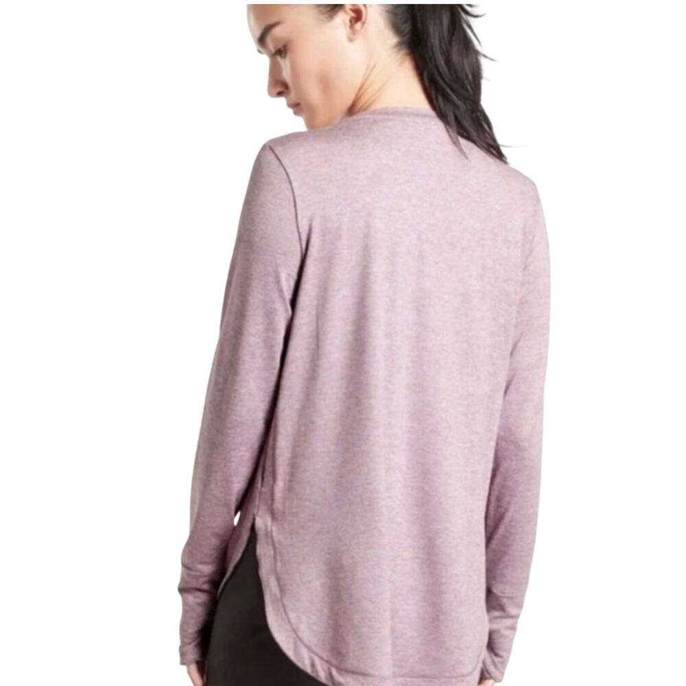 Athleta Thumbhole Long Sleeve Top XS Athleisure Workout Running Base Layer Shirt - Picture 2 of 10